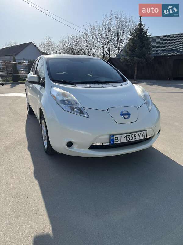 Nissan Leaf (2011)