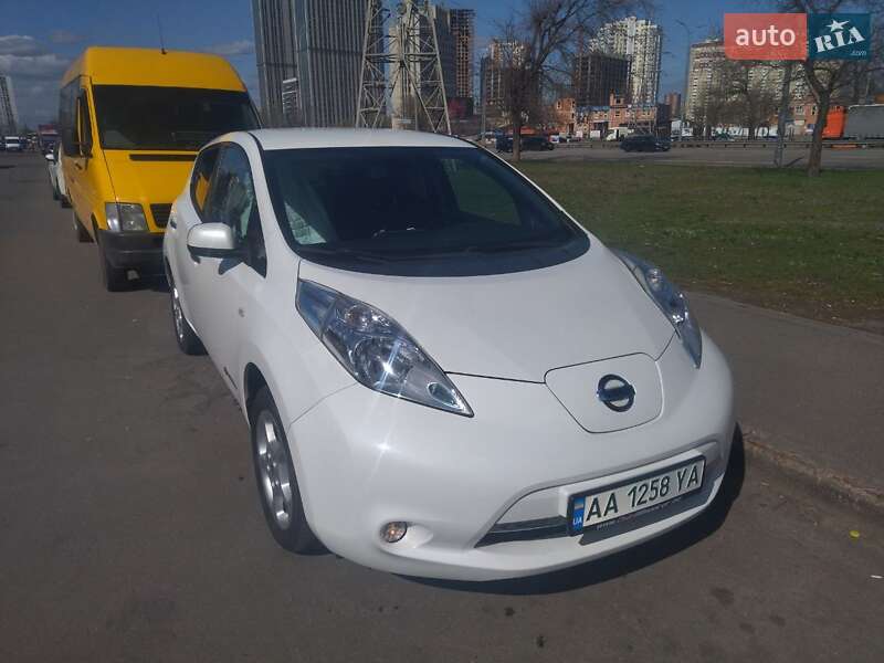 Nissan Leaf (2014)