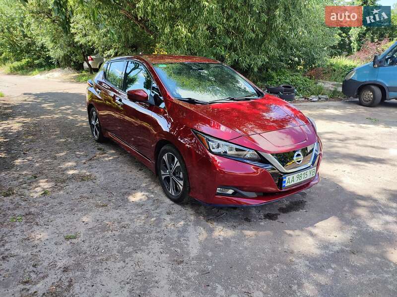 Nissan Leaf (2021)