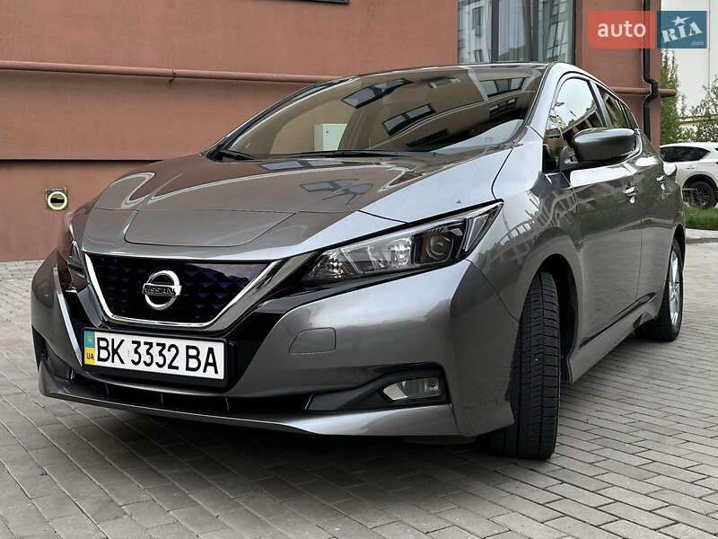 Nissan Leaf (2022)