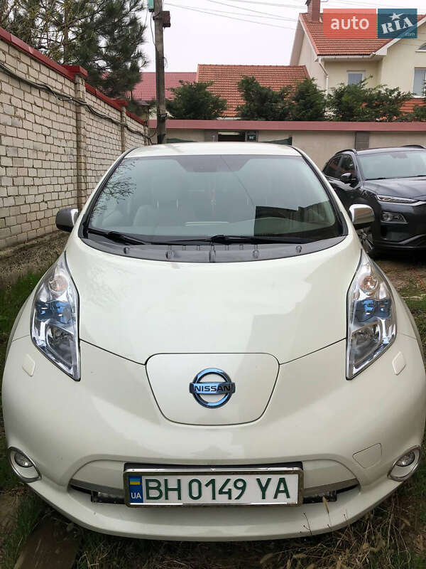 Nissan Leaf (2012)