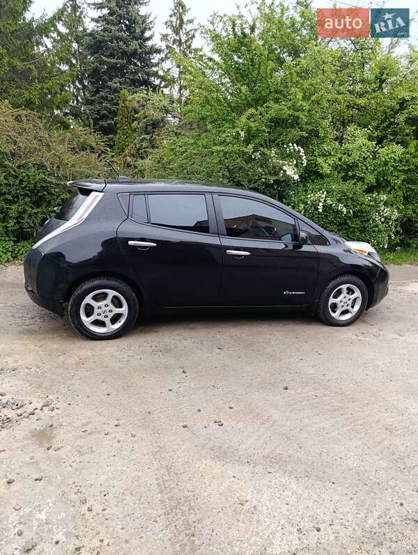 Nissan Leaf (2013)