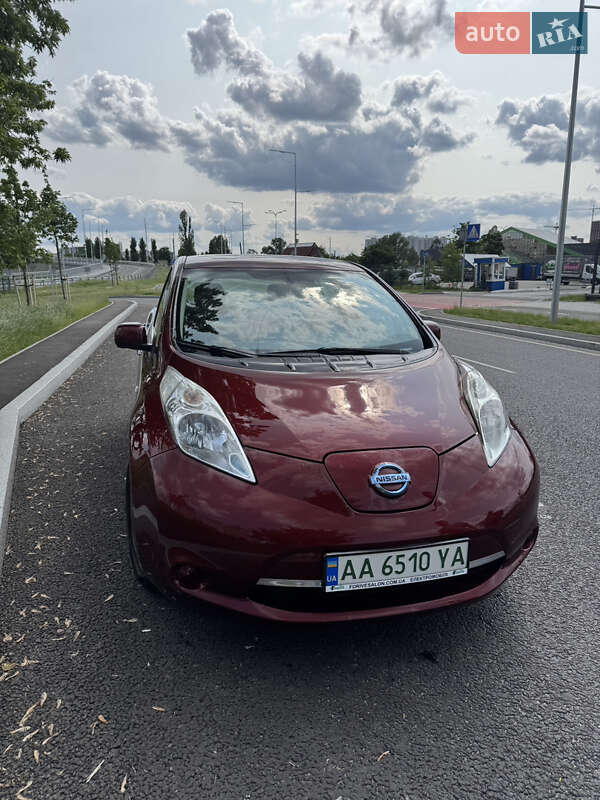 Nissan Leaf (2015)