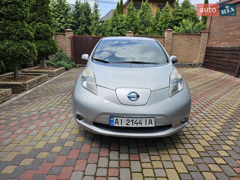 Nissan Leaf (2011)