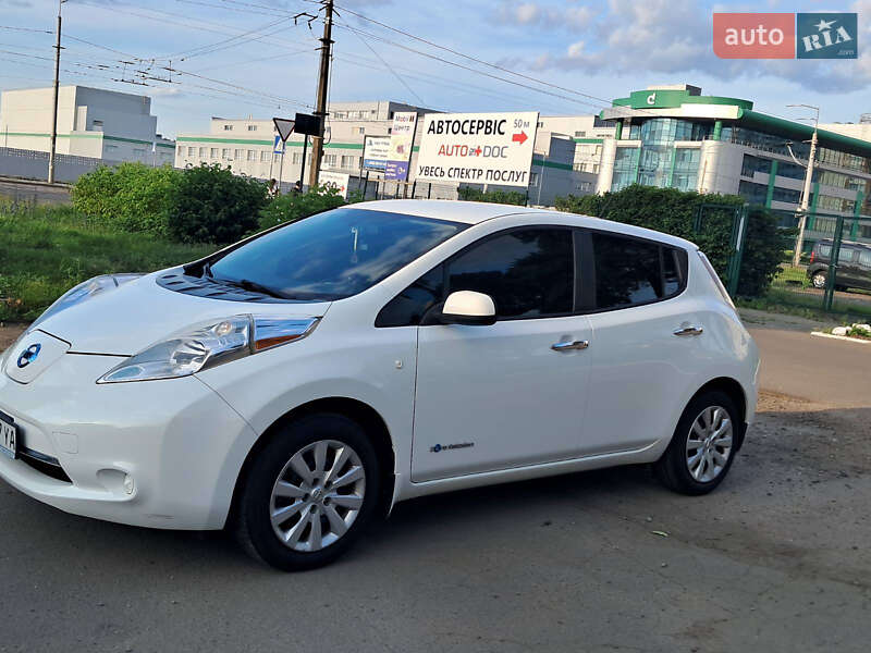 Nissan Leaf (2015)