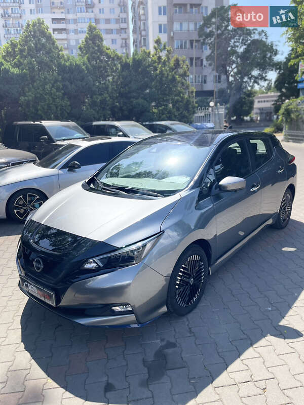 Nissan Leaf (2023)