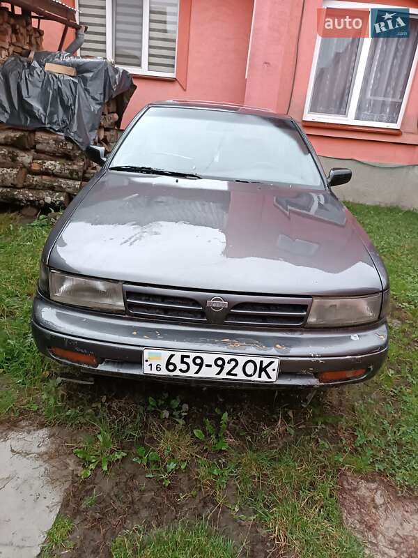 Nissan Maxima (1991)