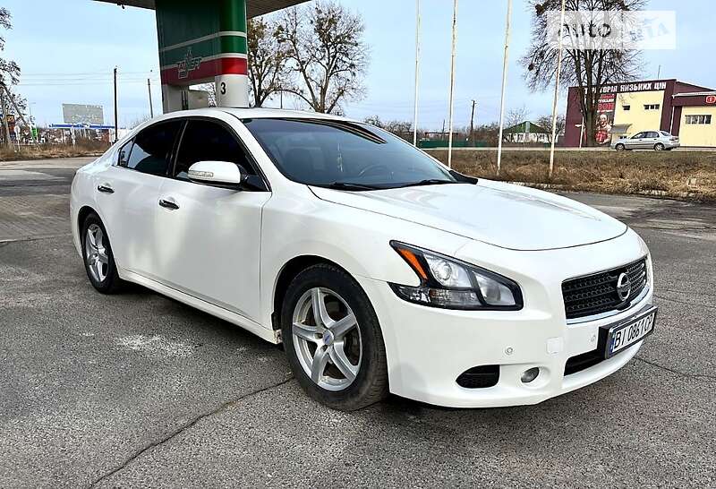 Nissan Maxima (2011)