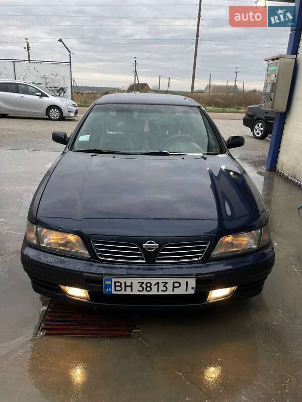 Nissan Maxima (1995)