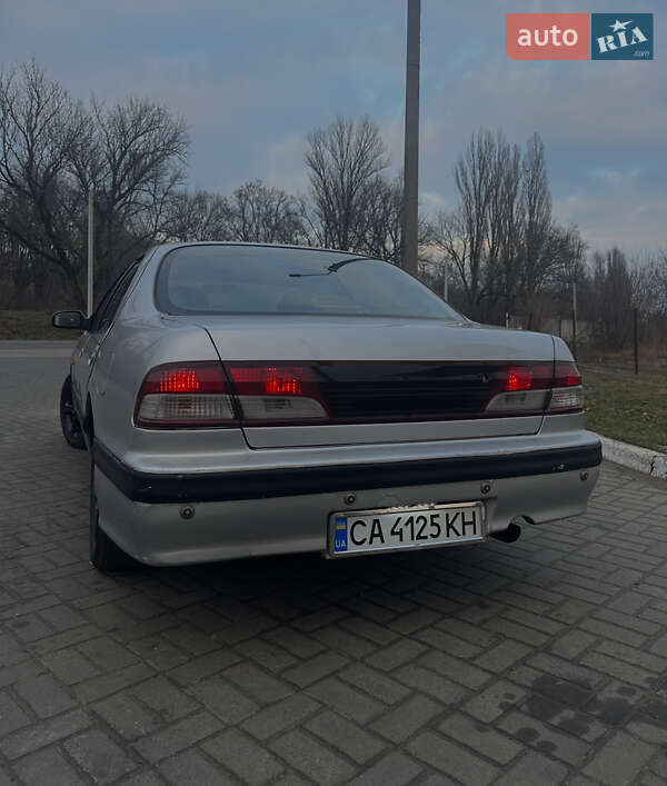 Nissan Maxima (1999)