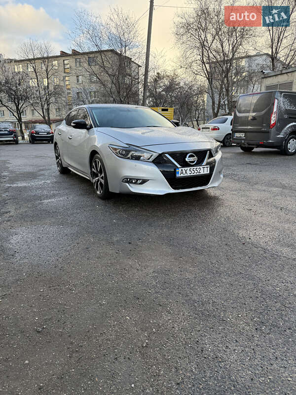 Nissan Maxima (2018)