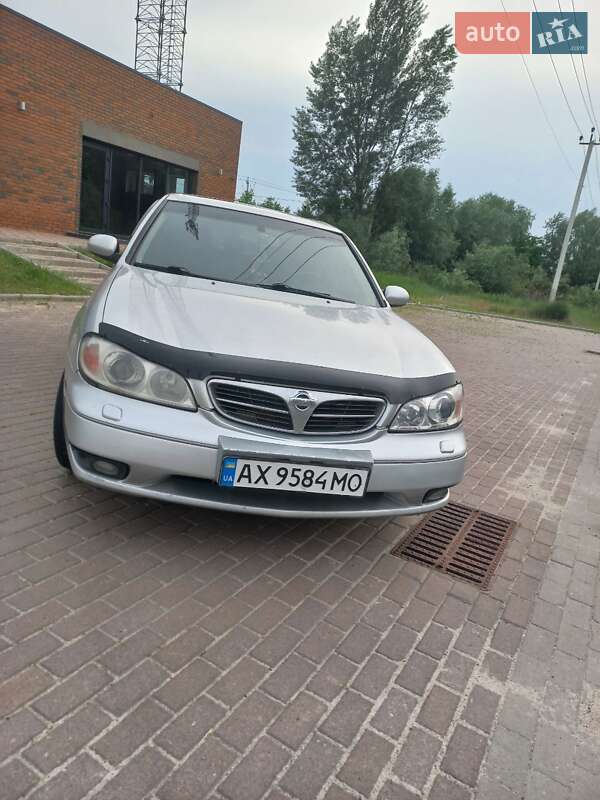 Nissan Maxima (2000)