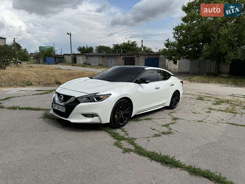 Nissan Maxima (2015)