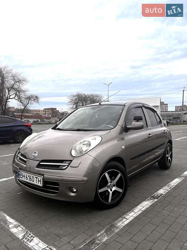 Nissan Micra (2005)