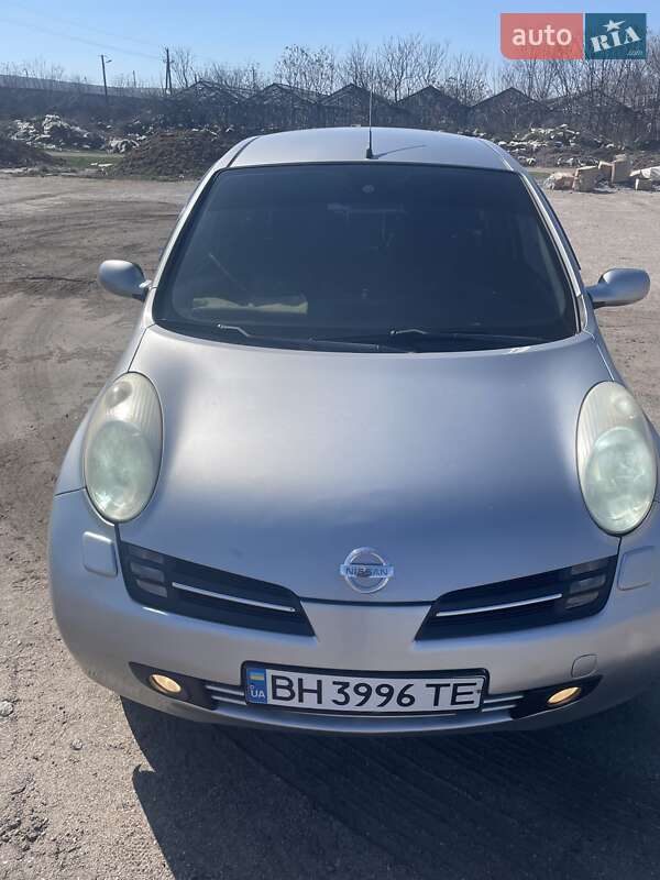 Nissan Micra (2003)
