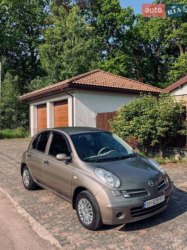 Nissan Micra (2007)