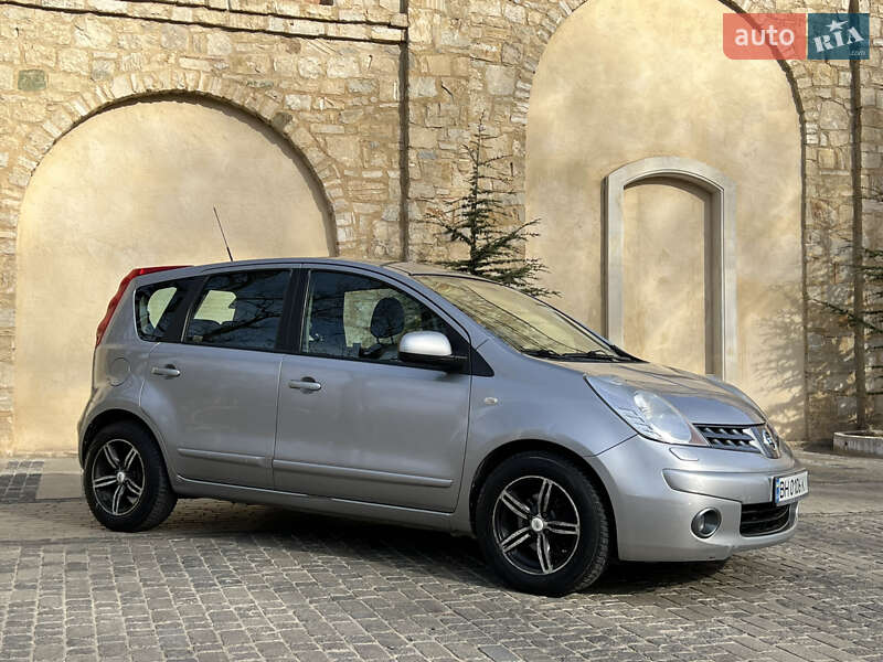 Nissan Note (2008)