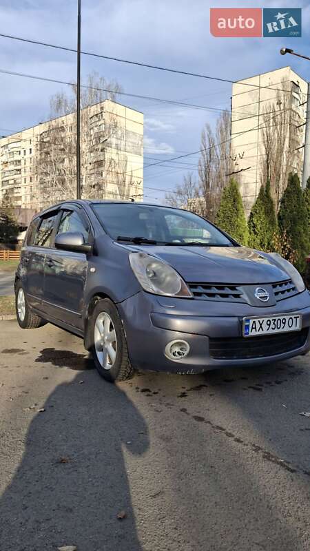 Nissan Note (2006)