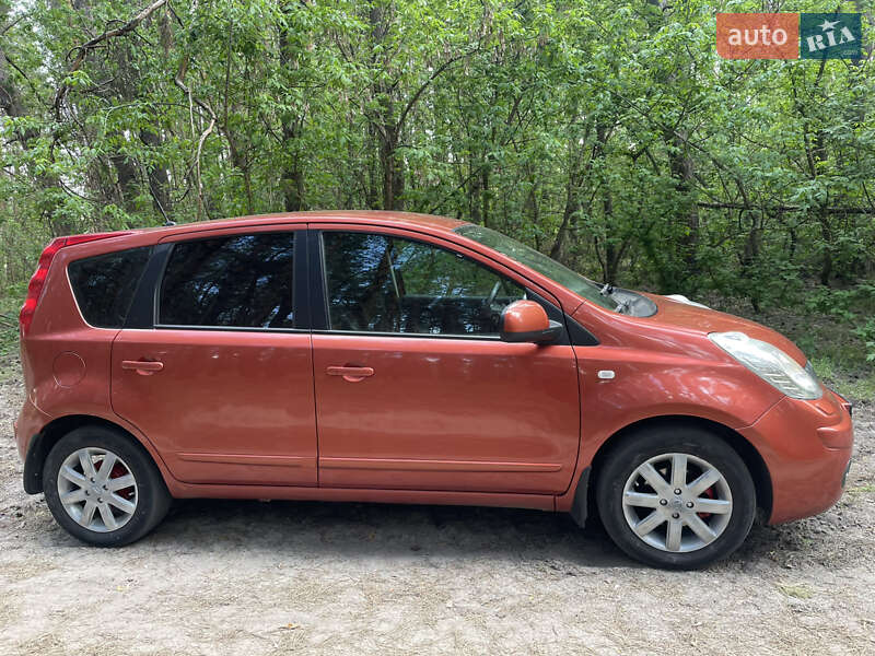Nissan Note (2008)