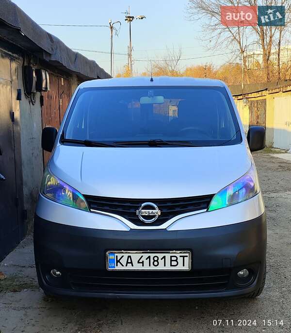 Nissan Nv200 (2012)