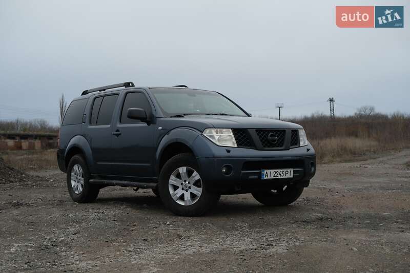 Nissan Pathfinder (2005)