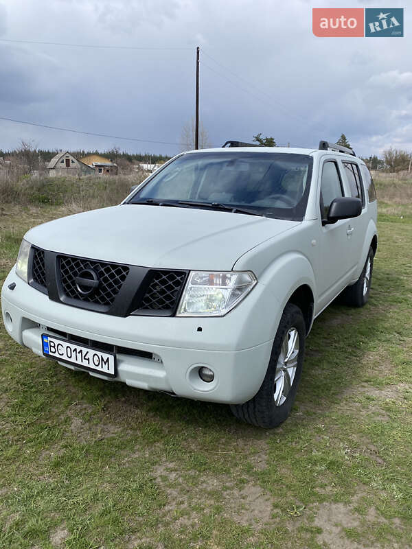 Nissan Pathfinder (2007)