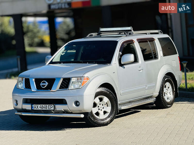 Nissan Pathfinder (2006)