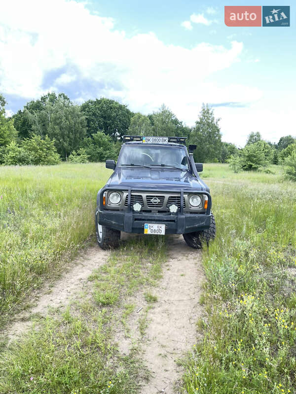 Nissan Patrol (1994)
