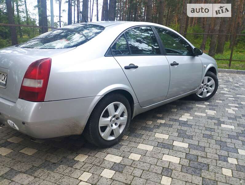 Nissan Primera (2003)