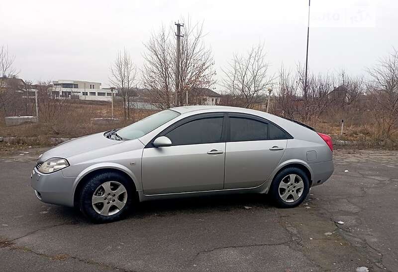 Nissan Primera (2002)