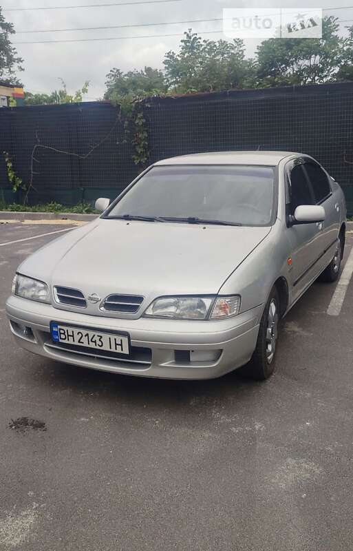 Nissan Primera (1998)