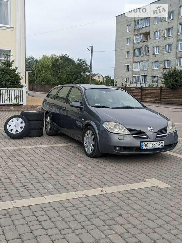 Nissan Primera (2002)