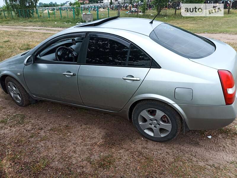 Nissan Primera (2002)
