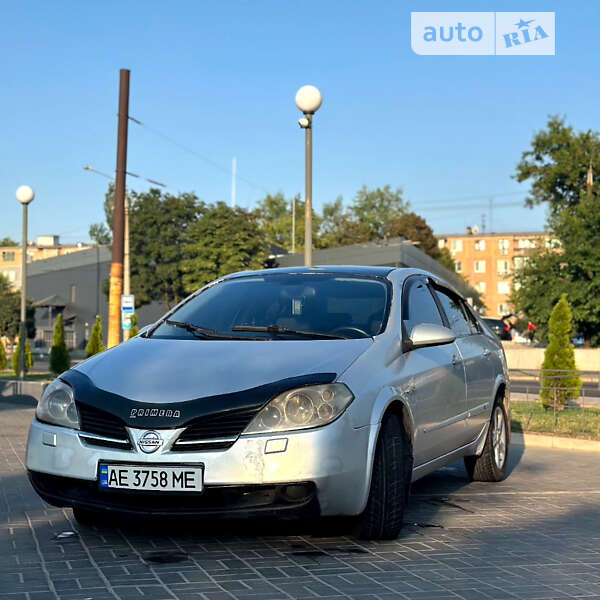 Nissan Primera (2002)