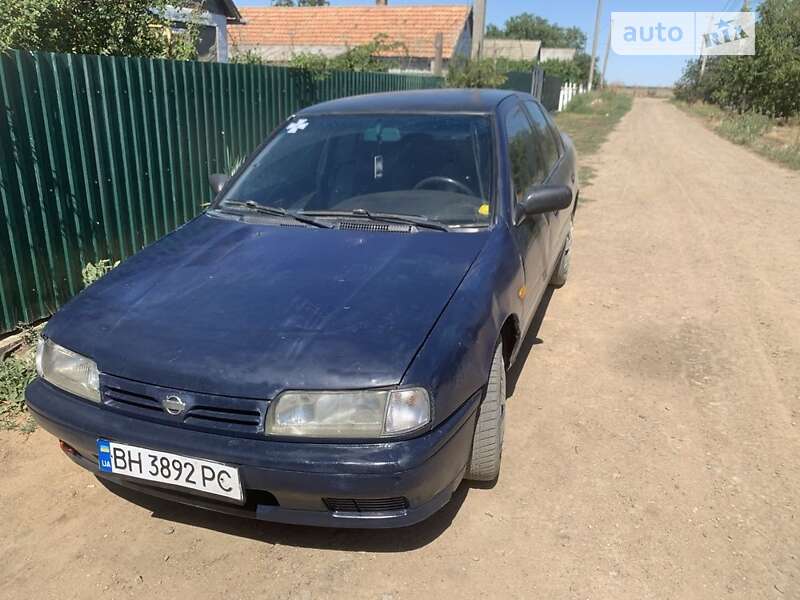 Nissan Primera (1992)