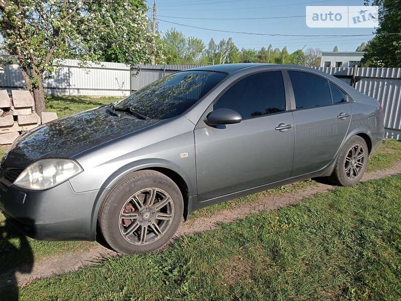 Nissan Primera (2002)