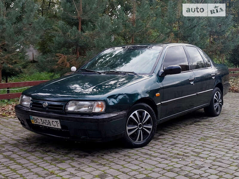 Nissan Primera (1994)