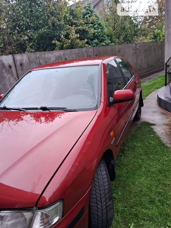 Nissan Primera (1998)