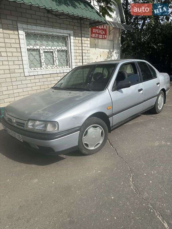 Nissan Primera (1990)
