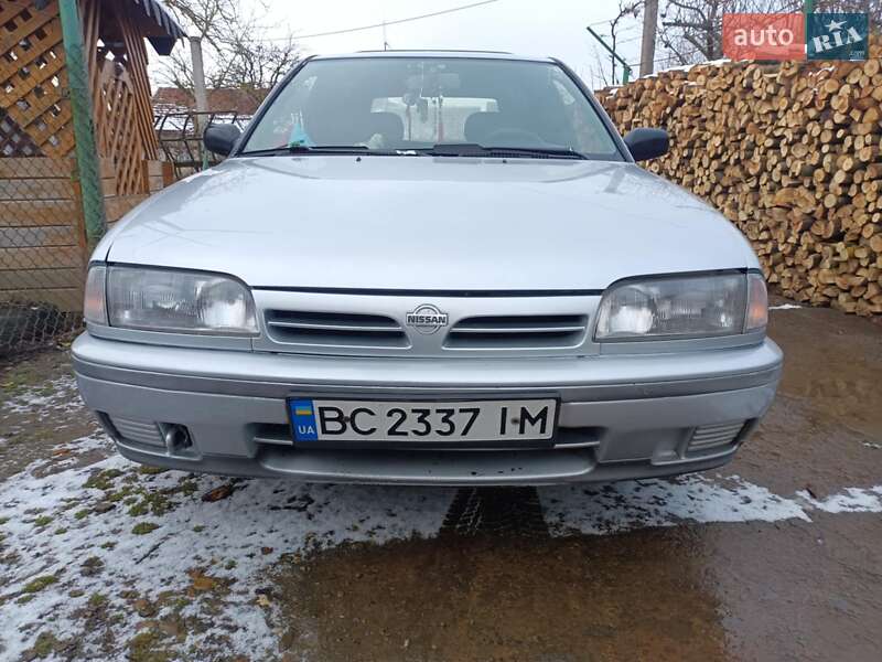 Nissan Primera (1993)