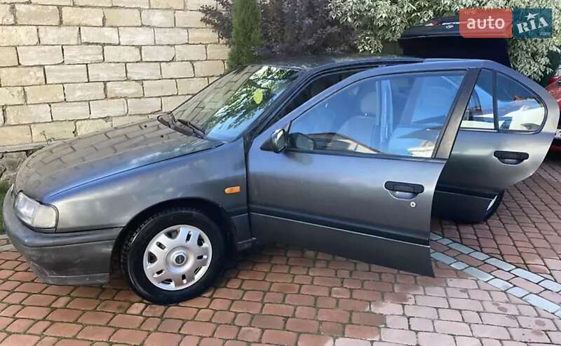Nissan Primera (1994)