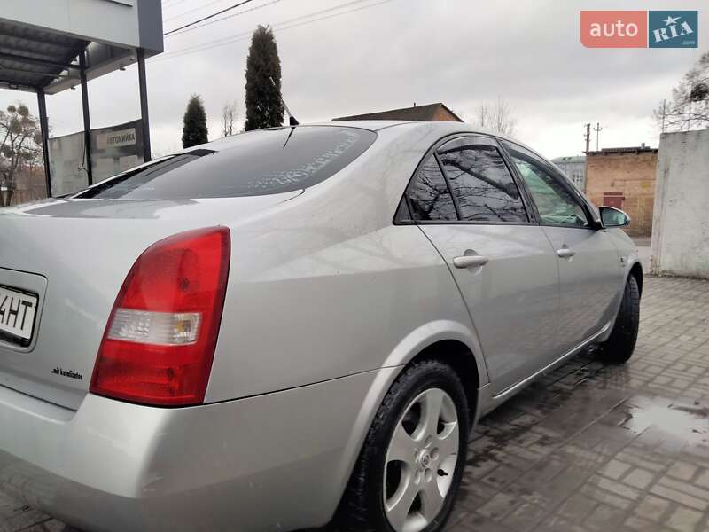Nissan Primera (2002)