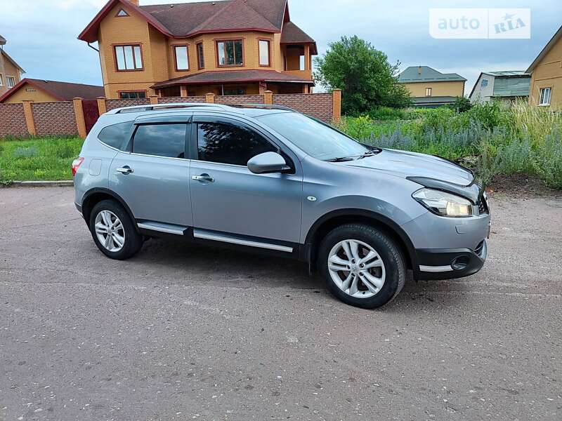 Nissan Qashqai+2 (2010)