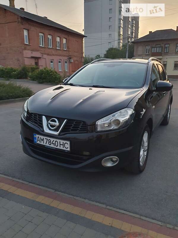 Nissan Qashqai+2 (2011)