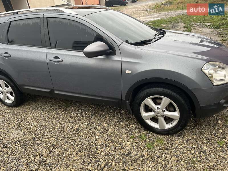 Nissan Qashqai+2 (2009)