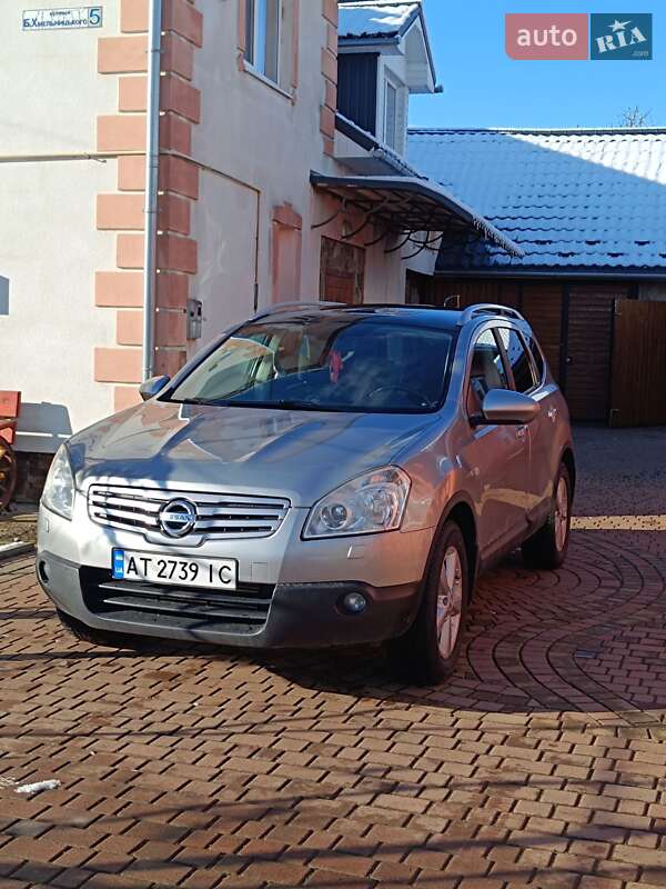 Nissan Qashqai+2 (2009)