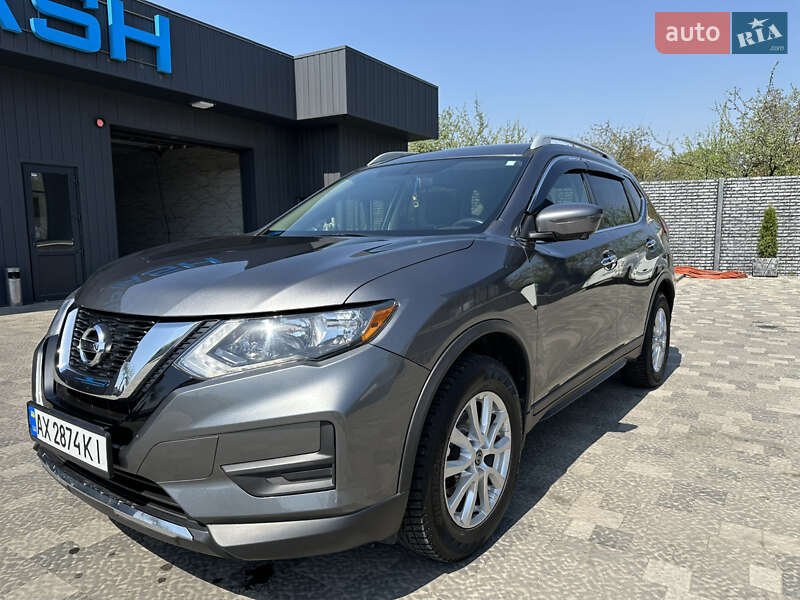 Nissan Rogue (2016)