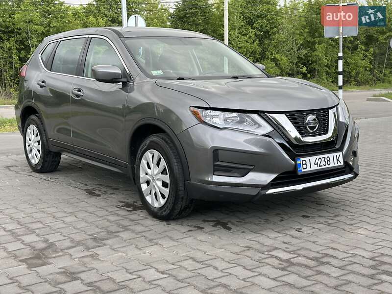 Nissan Rogue (2018)