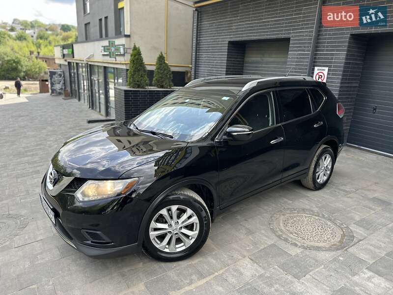 Nissan Rogue (2015)