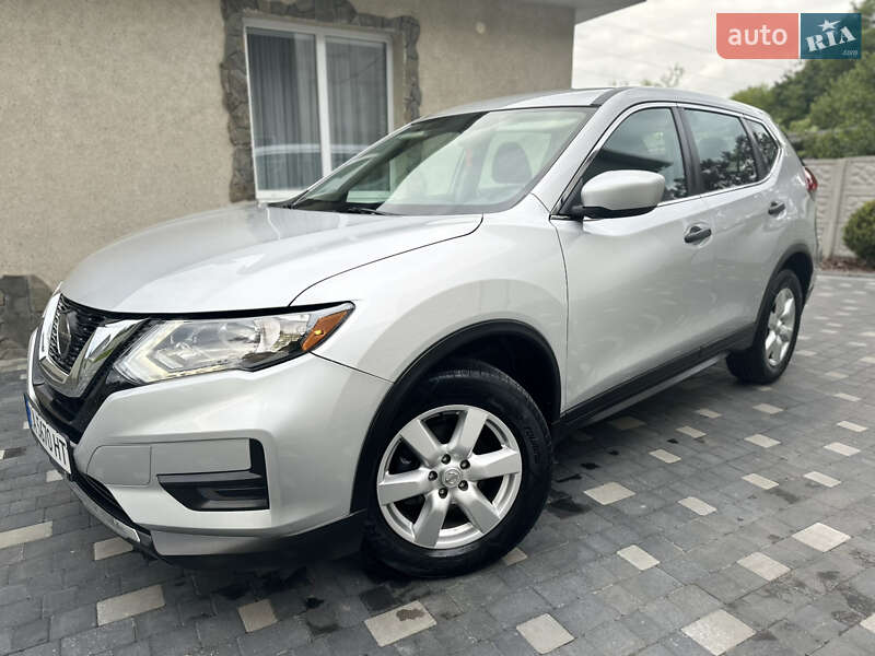 Nissan Rogue (2018)